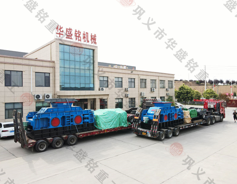 水泥废料用什么破碎好？就用液压对辊制砂机